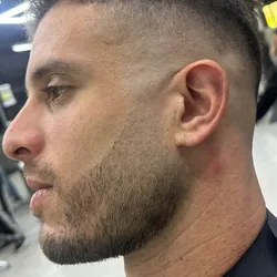 Corte de pelo y barba 
