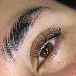 Lashlifting + Laminado de cejas PRO deluxe ✨