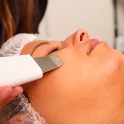 Limpieza Facial 