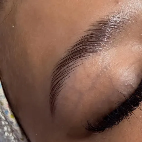 Laminado + perfilado de cejas 