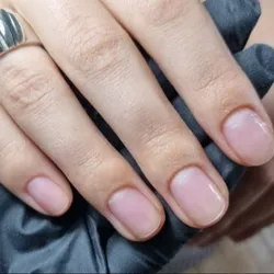 Manicura sin esmaltado