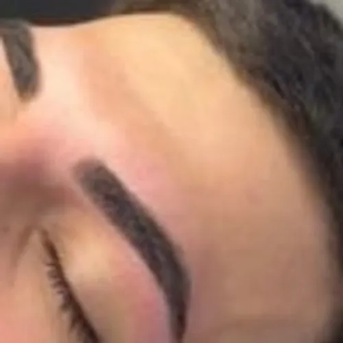 Perfilado de cejas para ELLOS 