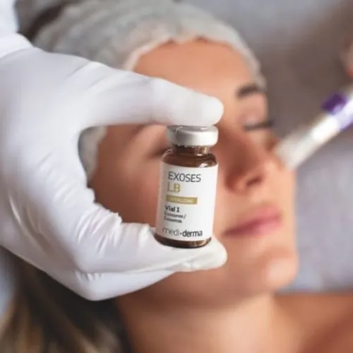Peeling glow + Microneedling exosomas, de Cuidado de la piel 