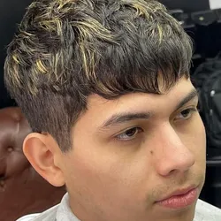 CORTE DE CABELLO / A tijera