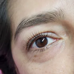 Combo Beleza natural (lifting y perfilado)