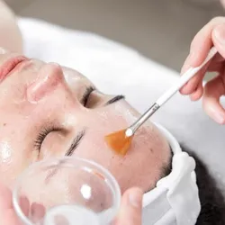 Higiene facial con Peeling