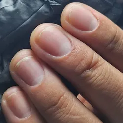 CUIDADO DE UÑAS MASCULINO