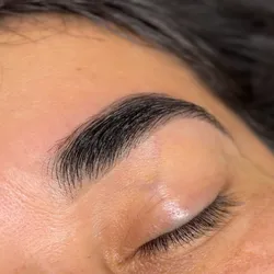 Tinte de cejas