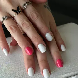 UÑAS SEMIPERMANENTES 