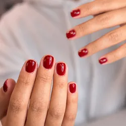 Manicura con semipermanente