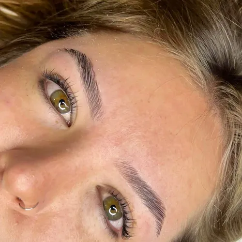 Lifting + Laminado + Perfilado de cejas 