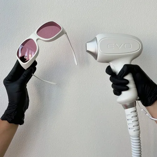 Limpieza facial clientas depilación 