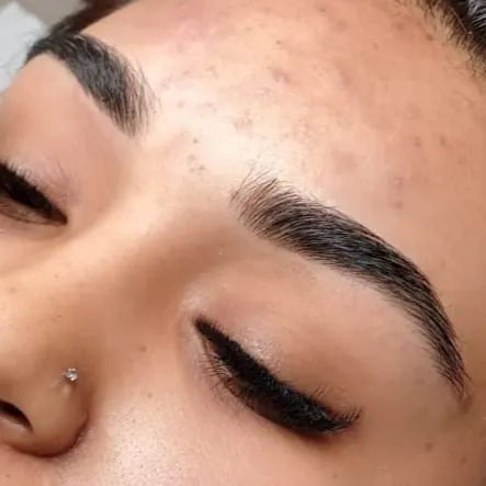 Diseño de cejas