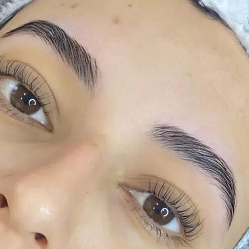 Brow lamination (laminado y diseño)