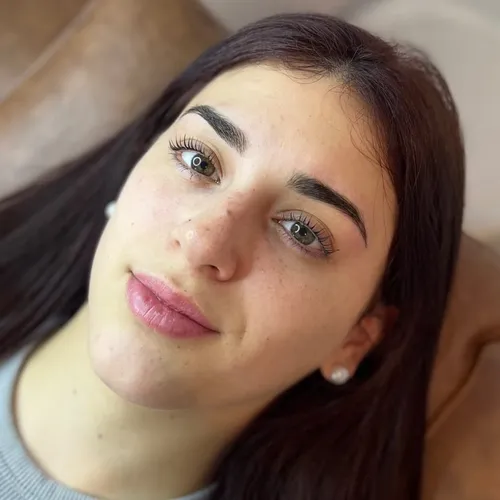 Lifting y perfilado de cejas + tinte cejas 