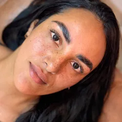 Perfilado de cejas con hilo + lifting y laminado 