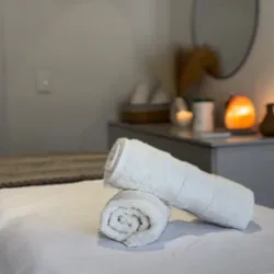 Masaje con piedras calientes✨ (50min)