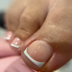 Esmaltado semipermanente | Pies
