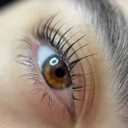 Lash lifting + Nutrición