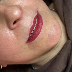 Micropigmentacion de labios (Primer sesión)