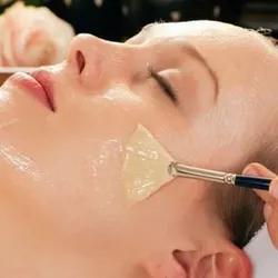 Higiene profunda + peeling glow