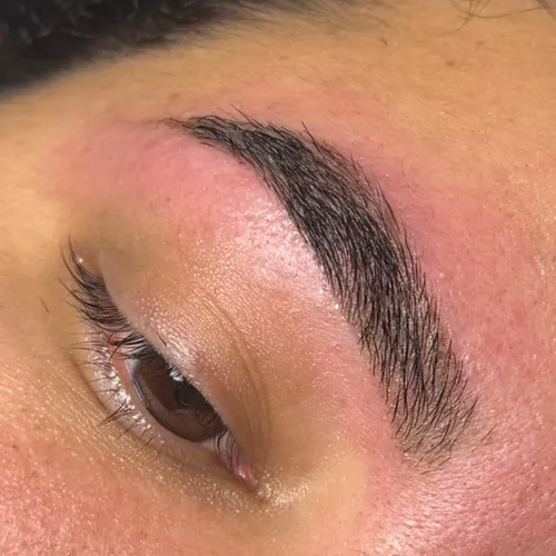 Perfilado de cejas 
