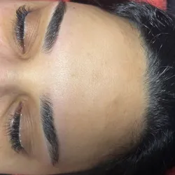 Perfilado de cejas 