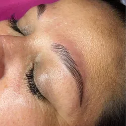 Laminado de cejas 