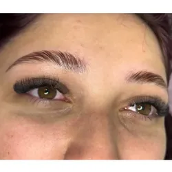 Laminado de cejas 