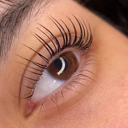 Lifting de Pestañas con Botox y Tinte 