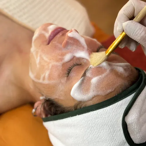 Limpieza facial + BB lip