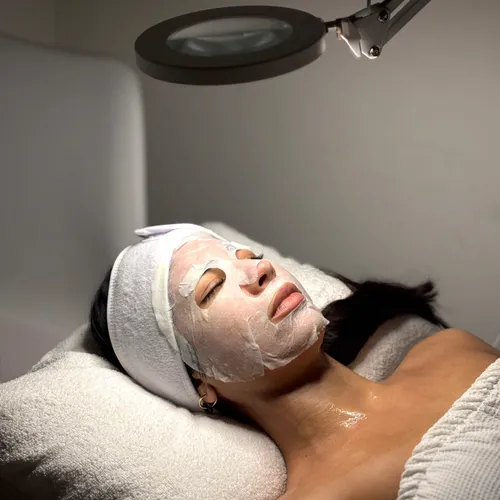 Microneedling, de Mora Beauty Studio