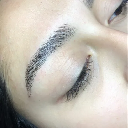 Perfilado de Cejas