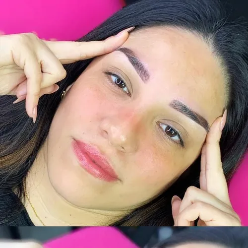 MICROPIGMENTACION DE CEJAS Y LABIOS, de Lola G beauty