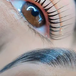 Full Lami: Lash Lift+ Laminado + Perfilado cejas