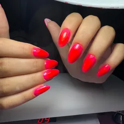 Uñas esculpidas en gel (liso)