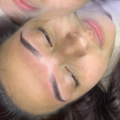 Perfilado de cejas