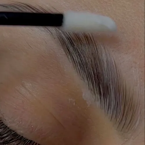 Laminado de cejas + botox+ keratina y perfilado de cejas