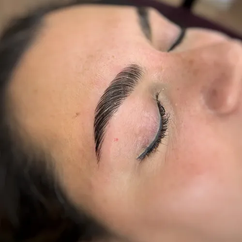 Cejas Élevé (laminado + perfilado + tinte opcional)