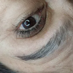 Combo REINA👸✨️ Lami en Cejas y Pestañas ✨️