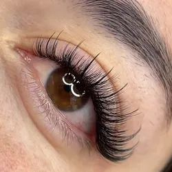 Extensiones de pestañas: WISPY