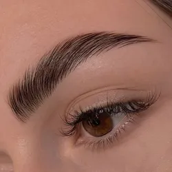 Laminado de cejas
