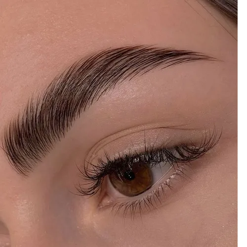 Lifting de pestañas + laminado de cejas