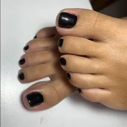 Esmaltado Semi en pies liso. NO INCLUYE PODOLOGIA