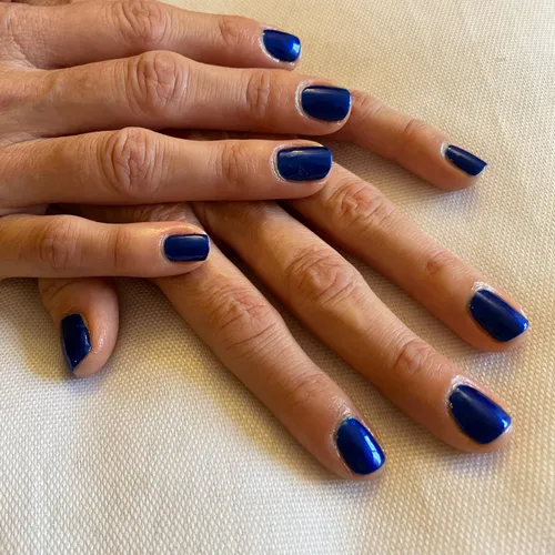 Manicuria tradicional o esmaltado común