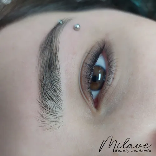 Estilismo de cejas (incluye diseño, depilación y spa de cejas )