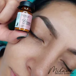 Estilismo de cejas con Henna o Tinte ( incluye diseño, depilación y spa de cejas 