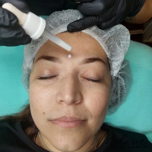 Nutrición de cejas o pestañas 