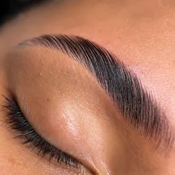 Laminado de cejas + perfilado