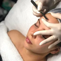 Deep clean+ Glow skin+ Dermaplaning